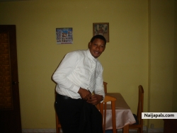 Emmanuel Rossi Onumonu (Emmyrossi)