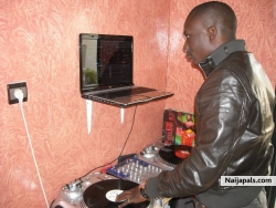 EASYBOY USIO EDO RAPPER Spacer New Nigerian Musican artist - Easyboy Usi www.nigeriamusicmovement.com Easyboy Usi is a multi-talented from Nigeria but based in Maroc Africa. He is also a talented songwriter and a lyricisit. He is currently working under Dj wass pro,Osulife,entertainment inconjuction.with the octorber entertainment and music records,Maroc Africa,M.K clashmusic productions,lagos nigerian Easyboy Usi a nigerian parforming musical artist,He believe in dreams and he is working toward his dreams, he is a very creative, ambitious and humber, his songs are touching and his stories are unique. Come watch for more update from EasyboyUsi.....please LIKE https://www.facebook.com/easyboyusio