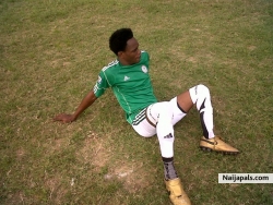 Thinking of what to do in the pitch