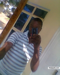 Fyn boi, all dis smal see me and my angel, she my 1 in a million i mean my smal sister