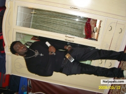 neyo.prince (eguagie1)