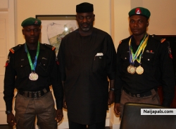 Governor of Cross River State shows appreciation for medal won at a National Championship outing