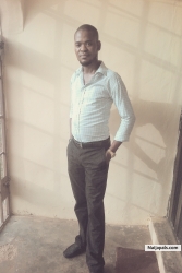 adebimpe (apesinblinks)