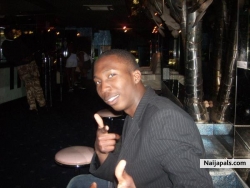 smile for da camera!!