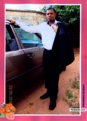 I AM AN EASSY GOING GENTLE MAN AND VERY WELL EDUCATED