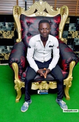 Introducing the fast raising Emouth a stand up comedian and actor.