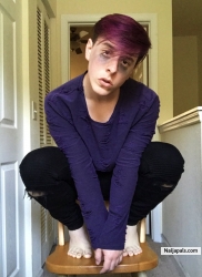 responding to Amsterdam Fashion Week invitation. But.. wait whats going on here? is this from fashion week??