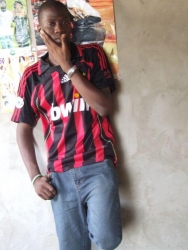 me agaist d wall lol!