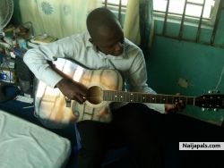 Emmanuel @elinkers