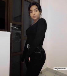 Sweet petite