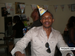 LOOKIN LIKE A CLAWN LOL,AT K1 BABY BDAY