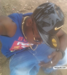In a weather of two i see my self and her.if she is not dere wallahi i no well.