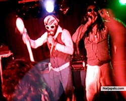 TUKLAN LIVE ON STAGE