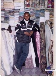 me in fabric store napoli