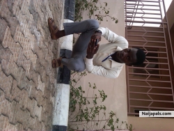 Ayoola Emmanuel (ayokkem)