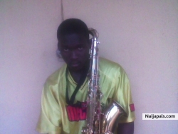 Adeseye Fayeun (seyesax)