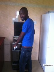mojeed wiwoloku  (mojinho)