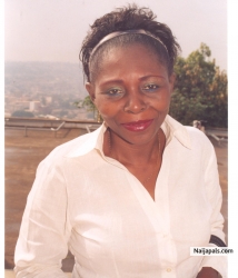 rosaline ndengwe (rosylaure)