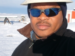 Akin Omoyinbo 