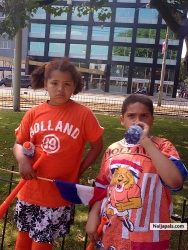 HOLLAND PARTY