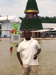Mr Pose for Pix....lol...Xmas2007