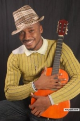 Akin Williams