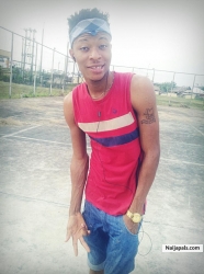 Chiling in the baskestball cut