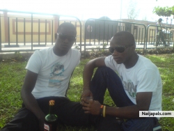 Boyz'r nt smling