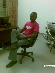 Adegoke Phillips (Phil_adis77)