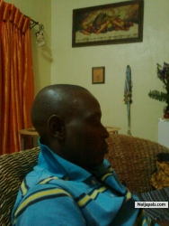 samuel yomi  (finesam)