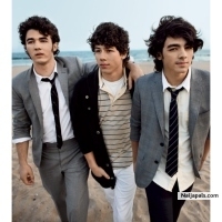 Jo Bros or ....Bonus Jonas