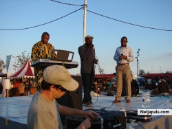 The livingmelody with pastor Ben in a concert in Castellon, 2009