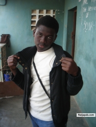 Samson Awonronsu (Escube)