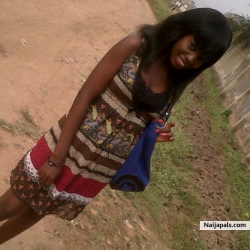 Seyi Akindunbi (Holluwashae)