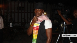 Baba-Dee desids to pose 4 me