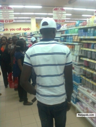 Follow me..na go i de go o!