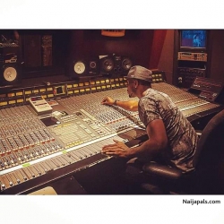 life studio with a full of option !!!!!