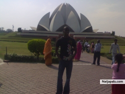 posing at d da ha temple n discovering new stuffs!