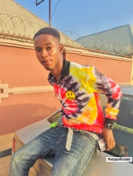 Upcoming artist 👨‍🎤 