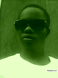 Hollaski eyena