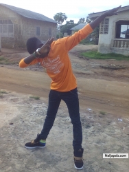 Aliu kennysmith  (Kennysmith20)