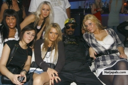 snoop n some chicks at my party