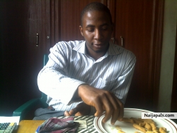 snacking on de job
