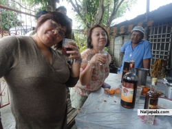xmas bonding with my family...red winee.. cheersss