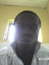am i kissing the air very well? cos i don't know