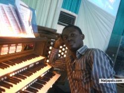 Organist.