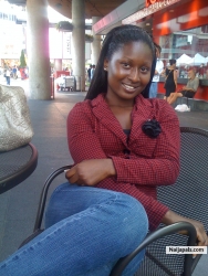 akosua achia (akosuachia)