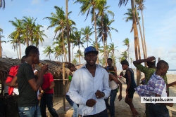 JESUS CHRIST LIVED & DIED FOR HUMANITY,IF YOU CANNOT DIE FOR SOMTIN,YOU WILL DIE FOR NOTIN.I PROMOTE A RICH CULTURAL HERITAGE OF AFRIKA,IN THE BEACH,STREETS,SCHOOLS,GHETTO AND EVRYWHERE