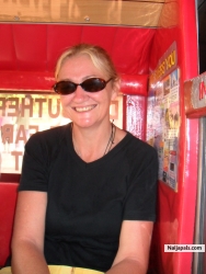 i love the red bus