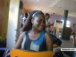 Doreen Oluabara (Mackzii)